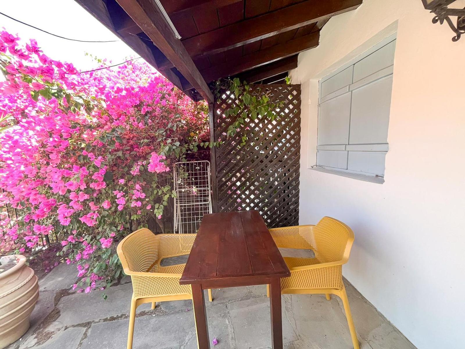 Kalavasos Square Apartments - With Pool 3 Minutes Walk Esterno foto